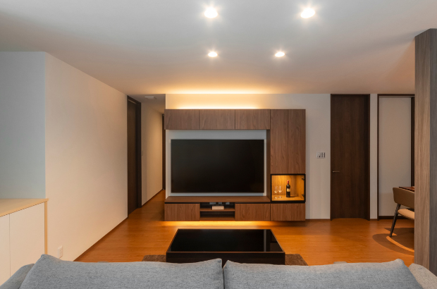 クオレ・ホームが手掛けた和モダンな造作テレビボード